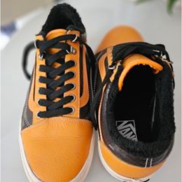 #51❤️ Brand new Vans all leather weather MTE sneakers - Picture 2 of 12